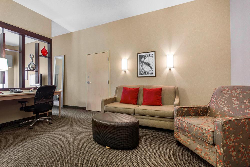 Springhill Suites By Marriott Roanoke Esterno foto